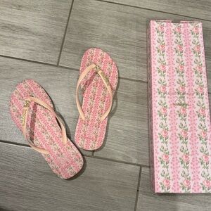 Love shack fancy Havaianas!! Brand new, will ship out with packaging too🩷🩷🩷🎀🎀🎀